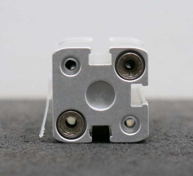 Bild des Artikels FESTO-Kompaktzylinder-ADN-16-40-I-P-A-Artikel-Nr.-536232-Hub-40mm-pmax.-10bar