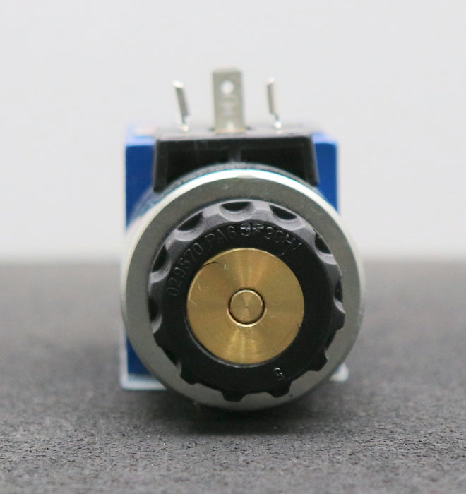 Bild des Artikels REXROTH-4/2-Wege-Ventil-4WE-6-H73A62/EG24N9K4/A12-MNR:-R900550284-SN:-81