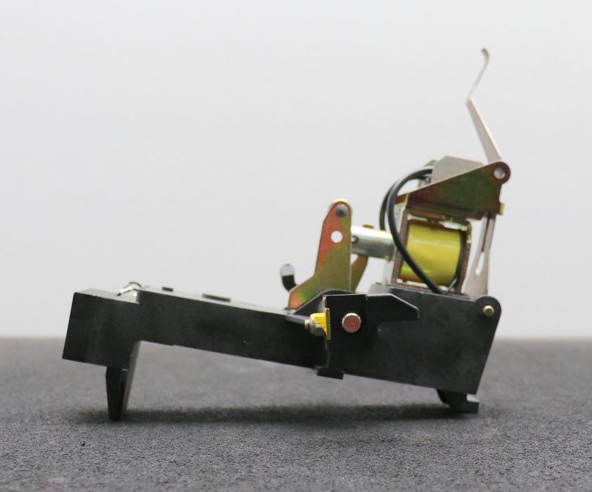 Bild des Artikels ABB-Ausschaltauslöser-UXAB269550948-und-A.B.-1700008414/000500-KIT1-220VDC