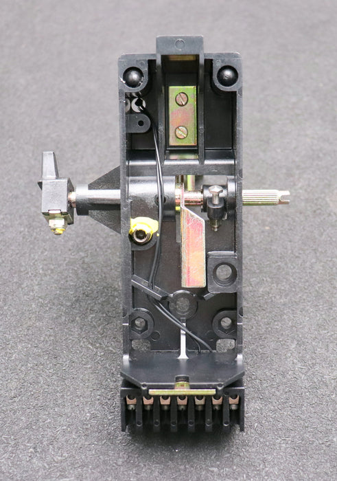 Bild des Artikels ABB-Ausschaltauslöser-UXAB269350948-Zubehör-Kit-1-für-Leistungsschalter-G2