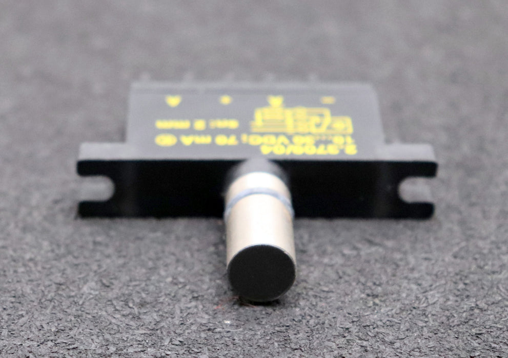 Bild des Artikels TURCK-2x-Induktiver-Sensor-2.3709/04-70mA-unbenutzt-in-OVP