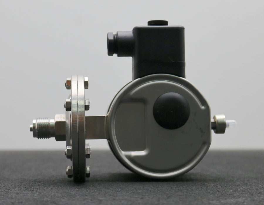Bild des Artikels WIKA-Plattenfedermanometer-Model-433.50.100-Cont-821.21-Pro-No:-14198425-0-5bar