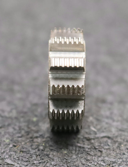 Bild des Artikels IMS-Vollstahl-Wälzfräser-m=-0,33mm-20°-EGW-DIN867-1gg.-Rechts-12-Spannuten