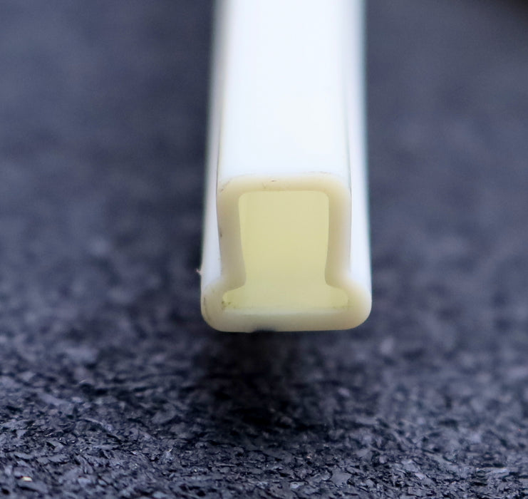 Bild des Artikels BÖLLHOFF-12m-Profilrohr-Art.Nr.-95240062025-T-Profil---Länge-12m---unbenutzt