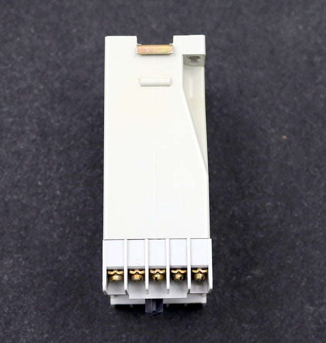 Bild des Artikels DOLD-Varimeter-Unterspannungsrelais-AA-9943.11-220/380V-50Hz-gebraucht