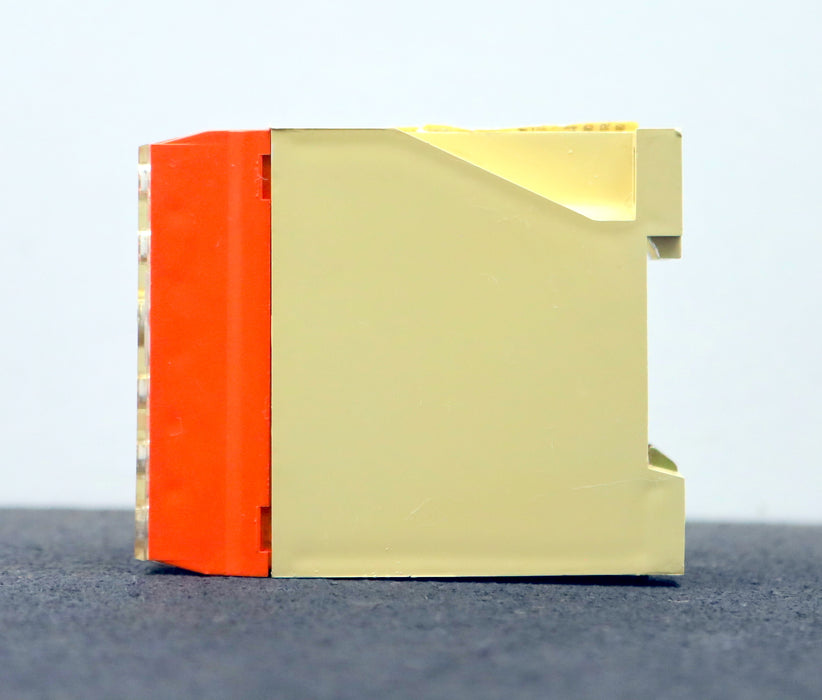 Bild des Artikels BBC-Zeitrelais-C411-anzugverzögert:-1,5-30sec-240VAC-50/60Hz-4A-/-220V