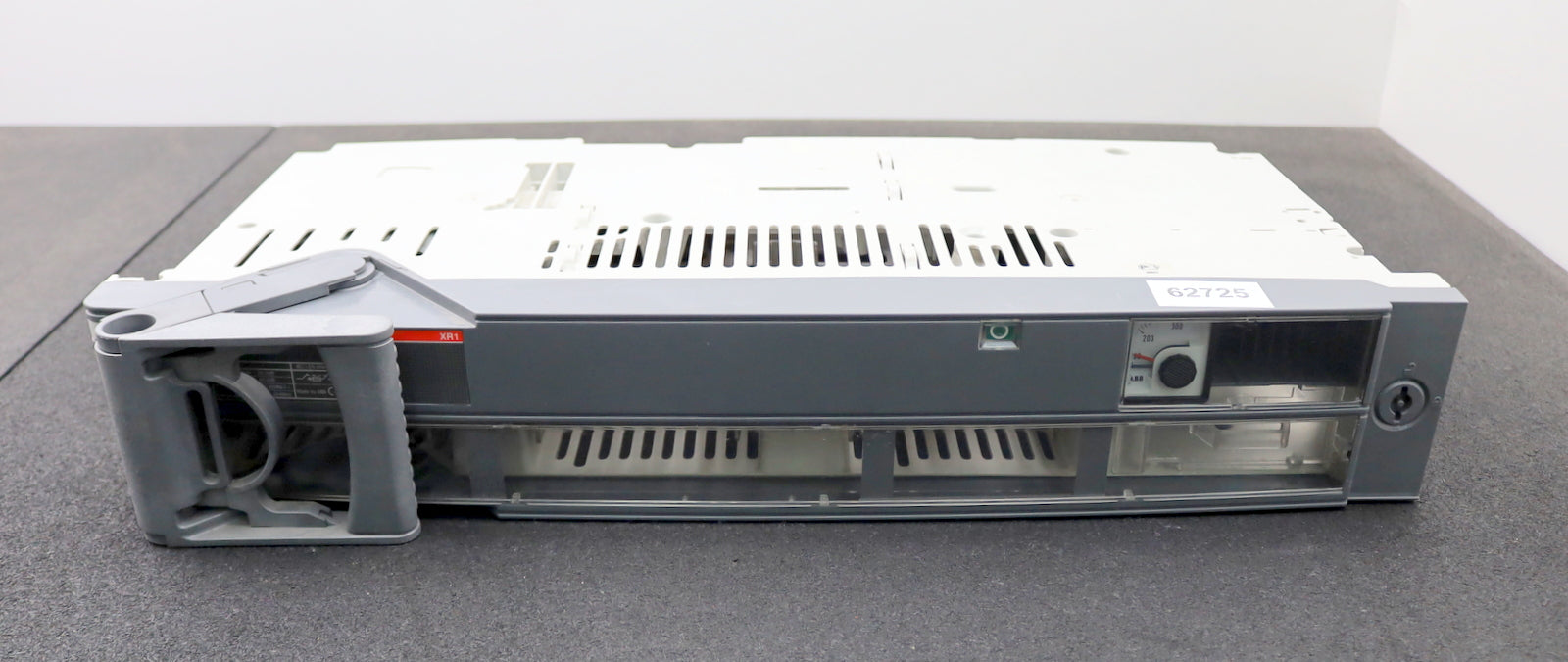 Bild des Artikels ABB-Sicherungslasttrennschalter-XRE1-NH1-690V/250A/AC-22B-500V/250A/AC-22B