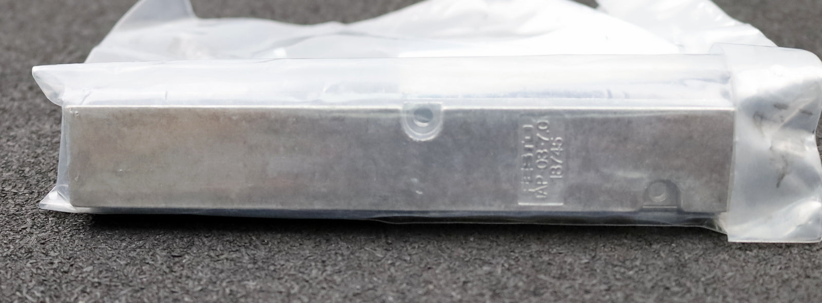 Bild des Artikels FESTO-2x-Abdeckplatte-IAP-03-7,0-Art.Nr.-18745-unbenutzt-in-OVP-