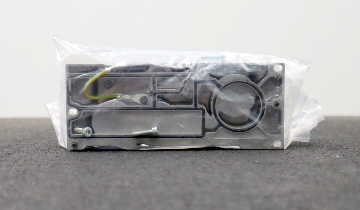 Bild des Artikels FESTO-Endplatte-IEPR-03-7,0-Art.Nr.-18749-unbenutzt-in-OVP