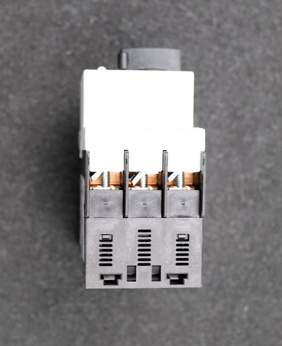 Bild des Artikels SIEMENS-Leistungsschalter-SIRIUS-3RV1421-1DA10-2,2---3,2A-50Hz-unbenutzt-in-OVP