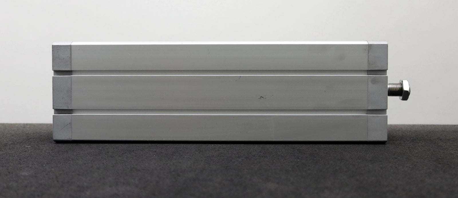 Bild des Artikels FESTO-Kompaktzylinder-Compact-cylinder-ADN-100-300-A-P-A-Nr.-536372-Hub-300mm