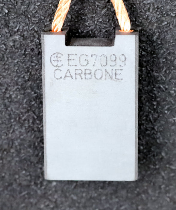 Bild des Artikels CARBONE-Block-Kohlebürste-mit-zwei-Litzen-EG7099-16x32x50mm(t-x-a-x-r)