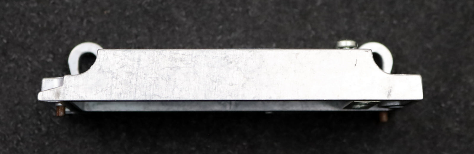 Bild des Artikels FESTO-Endplatte-IEPL-03-FB-Art.Nr.-18639-ein-Mal-vormontiert-unbenutzt