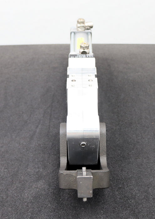 Bild des Artikels DESTACO-Automations-Kraftspanner-mit-Spannarm-82M-3E030063L8UMS45-135-1800Nm