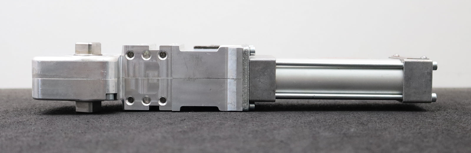 Bild des Artikels DESTACO-Automations-Kraftspanner-82M-103040D8-Haltemoment-380Nm-max.-6bar