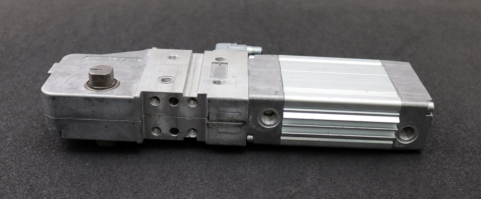 Bild des Artikels UNIVER-Automations-Kraftspanner-ohne-Spannarm-UBP63VEE-Haltemoment-1750Nm
