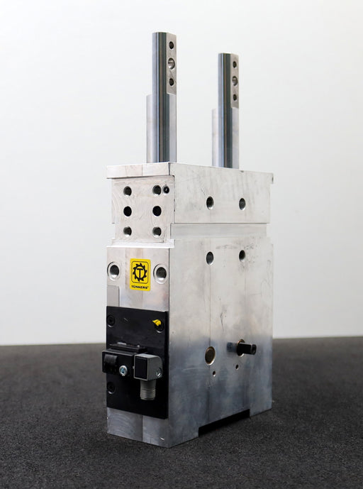Bild des Artikels TÜNKERS-Pneumatischer-Stiftzieher-+-doppelter-Stange-+-Handhebel-Hub-40mm