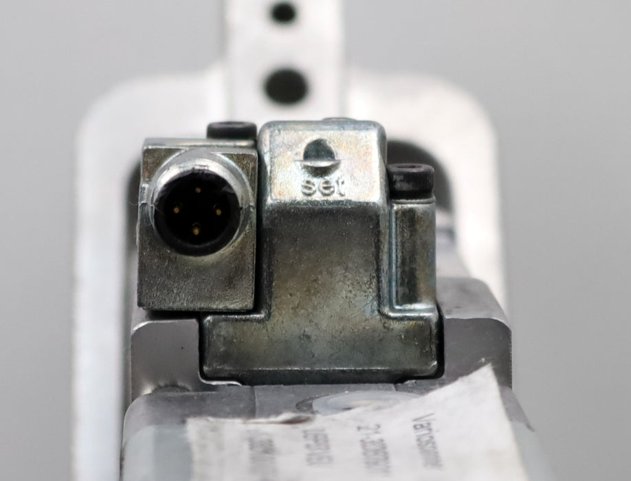 Bild des Artikels UNIVER-Automations-Kraftspanner-mit-Spannarm-UBP63VEU-Haltemoment-1750Nm