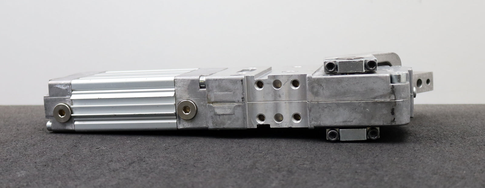 Bild des Artikels UNIVER-Automations-Kraftspanner-mit-Spannarm-UBP63VEU-Haltemoment-1750Nm