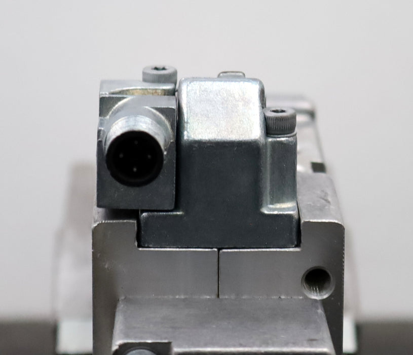 Bild des Artikels UNIVER-Spanner-mit-Handhebel-mit-Spannarm-UFL450VEE-Haltemoment-1750Nm-unbenutzt