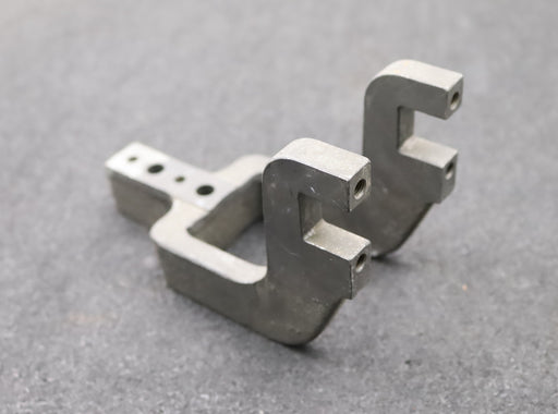 Bild des Artikels DESTACO-Spannarm-8UM501-45-144-Armlänge-144mm-U-Spannarm-mittig-unbenutzt