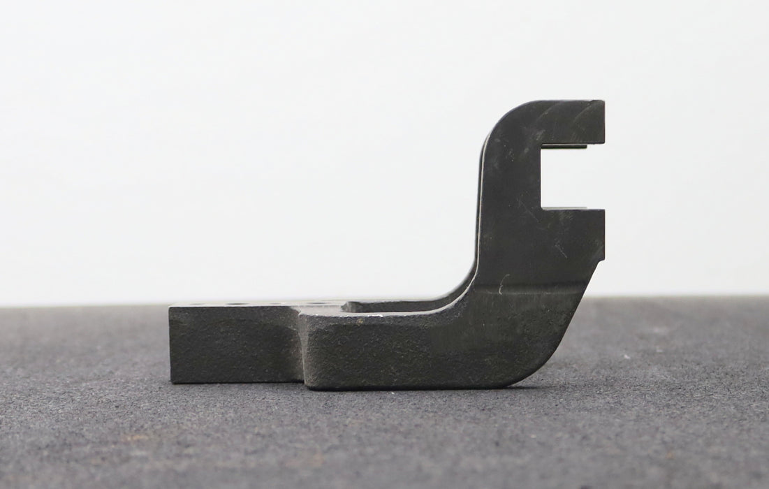 Bild des Artikels DESTACO-Spannarm-8UM631-45-144-Armlänge-144mm-U-Spannarm-mittig-unbenutzt