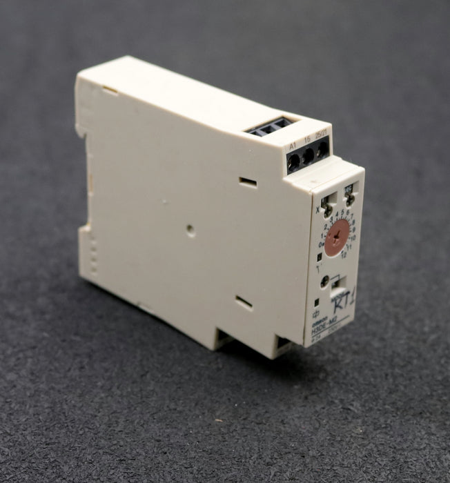 Bild des Artikels OMRON-Zeitrelais-H3DE-M2-LOT-No.-26Y6M-0,1s-120h-24-230VAC/DC-50/60Hz-gebraucht
