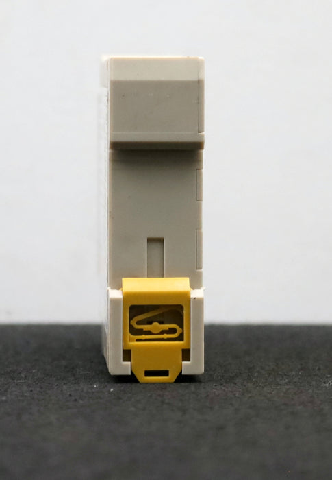 Bild des Artikels OMRON-Zeitrelais-H3DE-M2-LOT-No.-26Y6M-0,1s-120h-24-230VAC/DC-50/60Hz-gebraucht