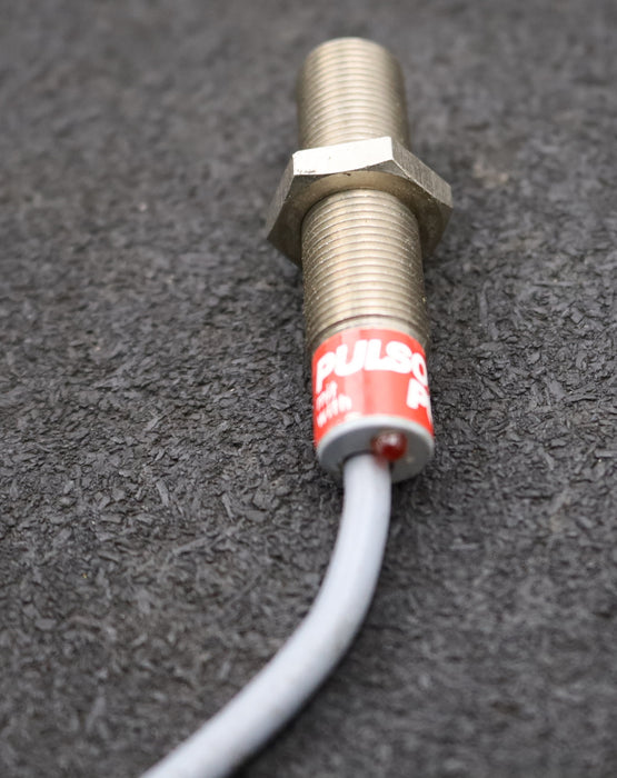 Bild des Artikels PULSOTRONIC-PULSOR-induktiver-Sensor-Type:-9962-14-10-30V-400mA-gebraucht