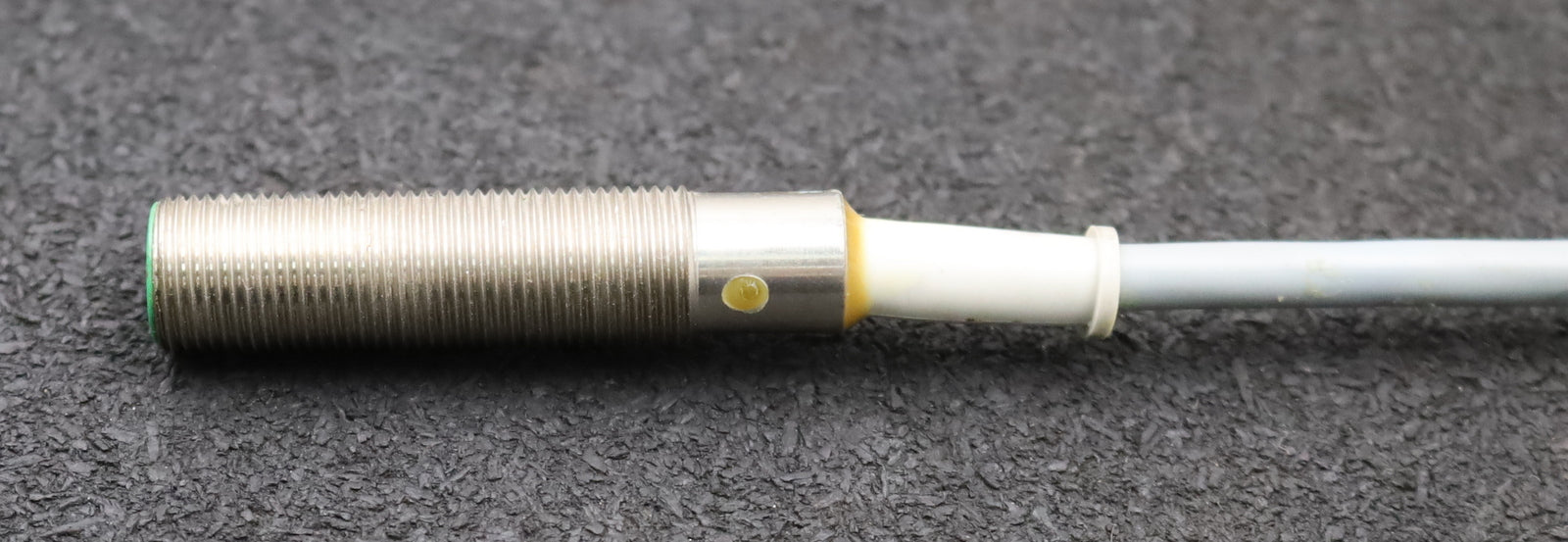 Bild des Artikels BALLUF-Näherungsschalter-BES516-325-D0Y-Sn=-2mm-10-30VDC-130mA-gebraucht