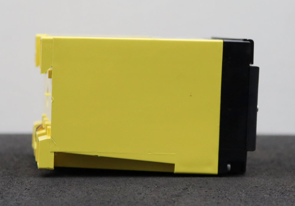 Bild des Artikels BENDER-Asymmetrie--und-Unterspannungsrelais-AUR-381-Art.Nr.-935638-UN=-400VAC