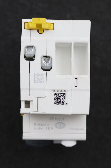 Bild des Artikels SCHNEIDER-Motorschutzschalter-DT40-Vigi-C-16A-16A-230VAC-30mA-Uimp=-4kV-Deg-3