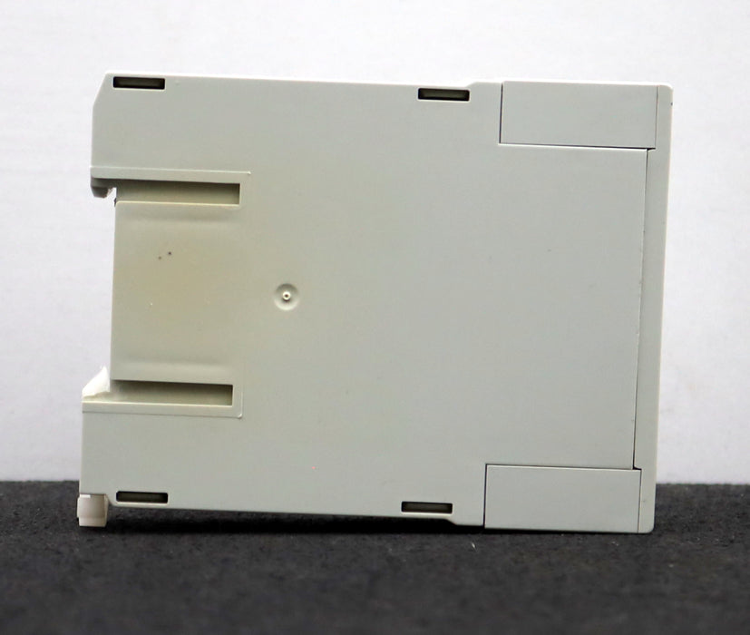 Bild des Artikels FINDER-Zeitrelais-Type-879-0240-24…240VAC-24…48VDC-2x0,05s…60H-8A-gebraucht
