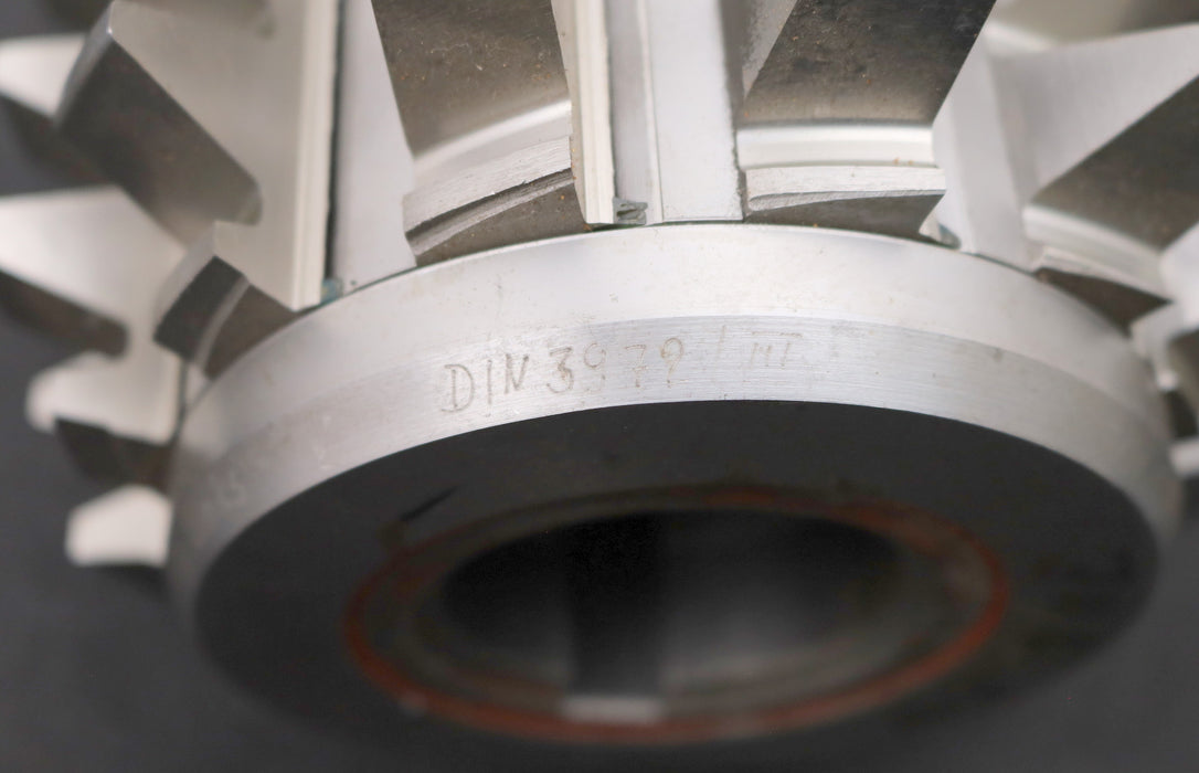 Bild des Artikels SAAZOR-Zahnrad-Wälzfräser-m=-7,0mm-BPII-DIN-3972-EGW-20°-Ø157x160xØ50mm-LKN