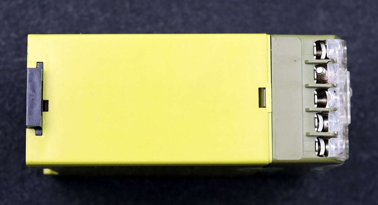 Bild des Artikels PILZ-Sicherheitsrelais-Art.Nr.-477064P1U-1NB/220V~/2U-220VAC-3,5VA-50-60Hz