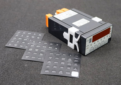 Bild des Artikels BAUMER-Einbaumessgerät-für-Strom-und-Spannung-Nr.-11041955-115/230VAC-50/60Hz-