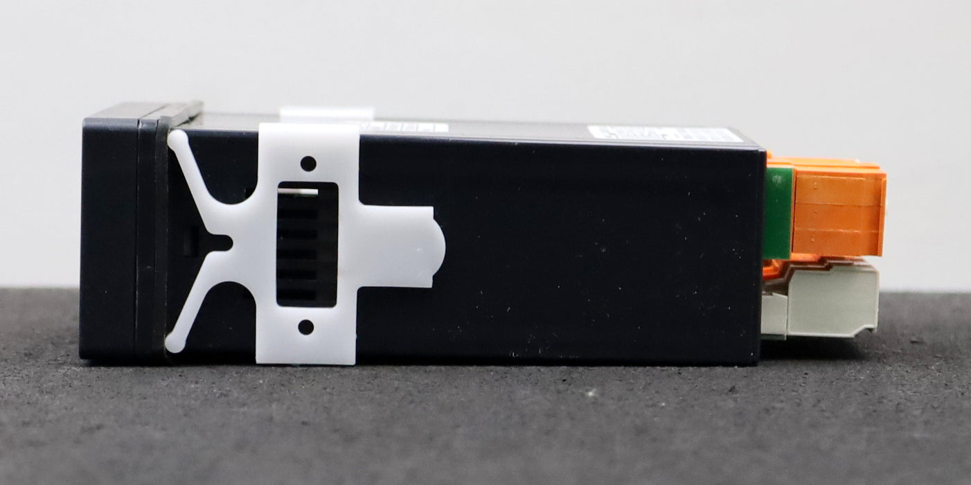 Bild des Artikels BAUMER-Einbaumessgerät-für-Strom-und-Spannung-Nr.-11041955-115/230VAC-50/60Hz-