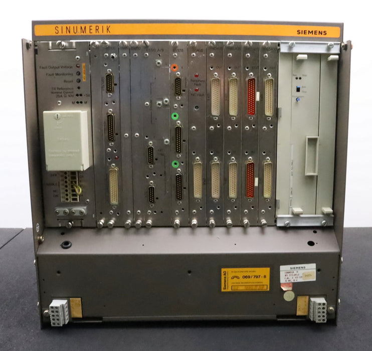 Bild des Artikels SIEMENS-SINUMERIK-3T-6FC3112-0FA-Z-24VDC-85W-komplett-bestückt-gebraucht
