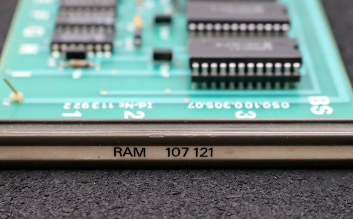 Bild des Artikels HECKLER-&-KOCH-/-BWO-Platine-für-CNC-783/784-EK-107-121-Board-050.100.305.07