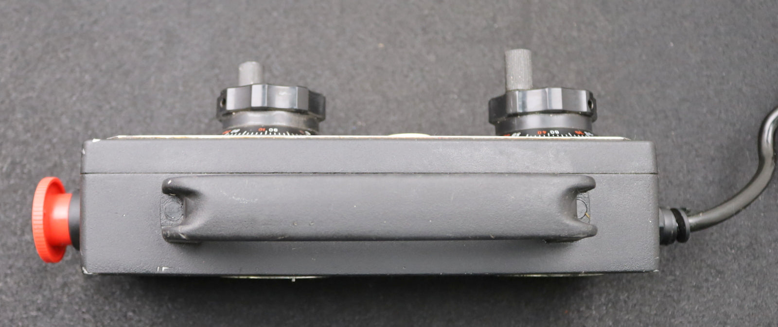 Bild des Artikels JAKOB-Elektronisches-Handrad-mit-Magnethalter-für-2-Achsen-Kabellänge-ca.-2m