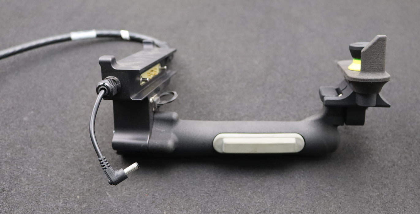 Bild des Artikels IGUS-/-KLINGEL-Halter-für-Bedienpanel-1011328-F-80120-F23-1016071-A-1016161-B