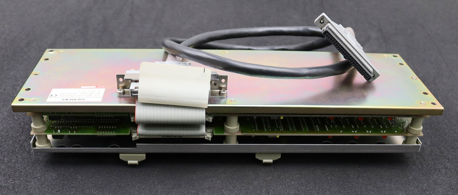 Bild des Artikels SIEMENS-I/O-Modul-mit-Montageplatte-6FC3984-3RA-64E/32Ausgänge-DC24V-130V