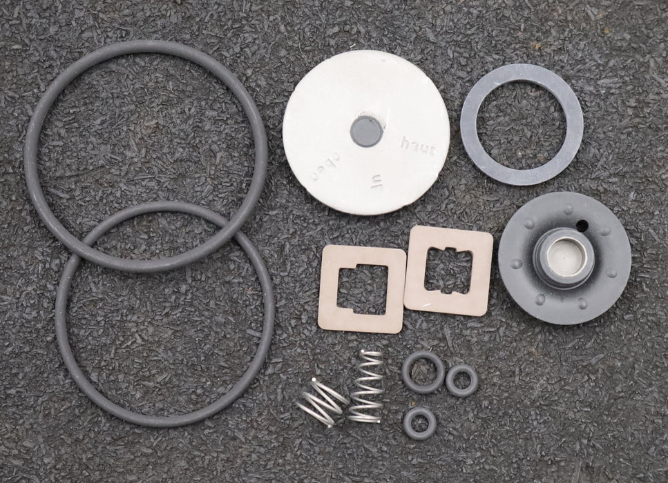 Bild des Artikels DONALDSON-Service-Kit-Ultramat-UFM-T1-/-10/-20-SP+Redesign-1C301364-von-08/2015