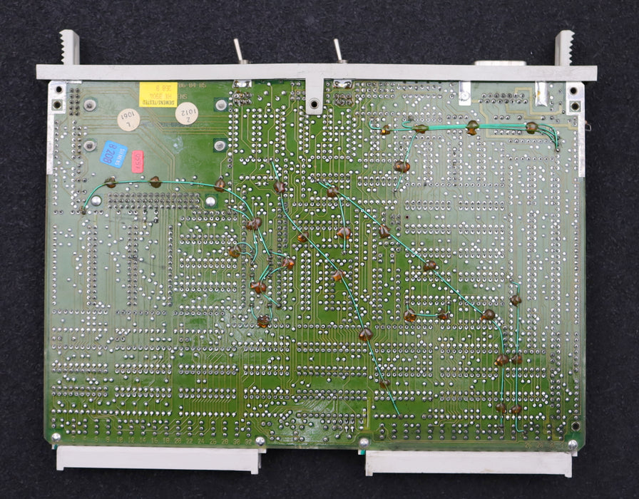 Bild des Artikels SIEMENS-SIMATIC-S5-CPU-921-6ES5921-3UA12-Entwicklungsstand-6,7-gebraucht