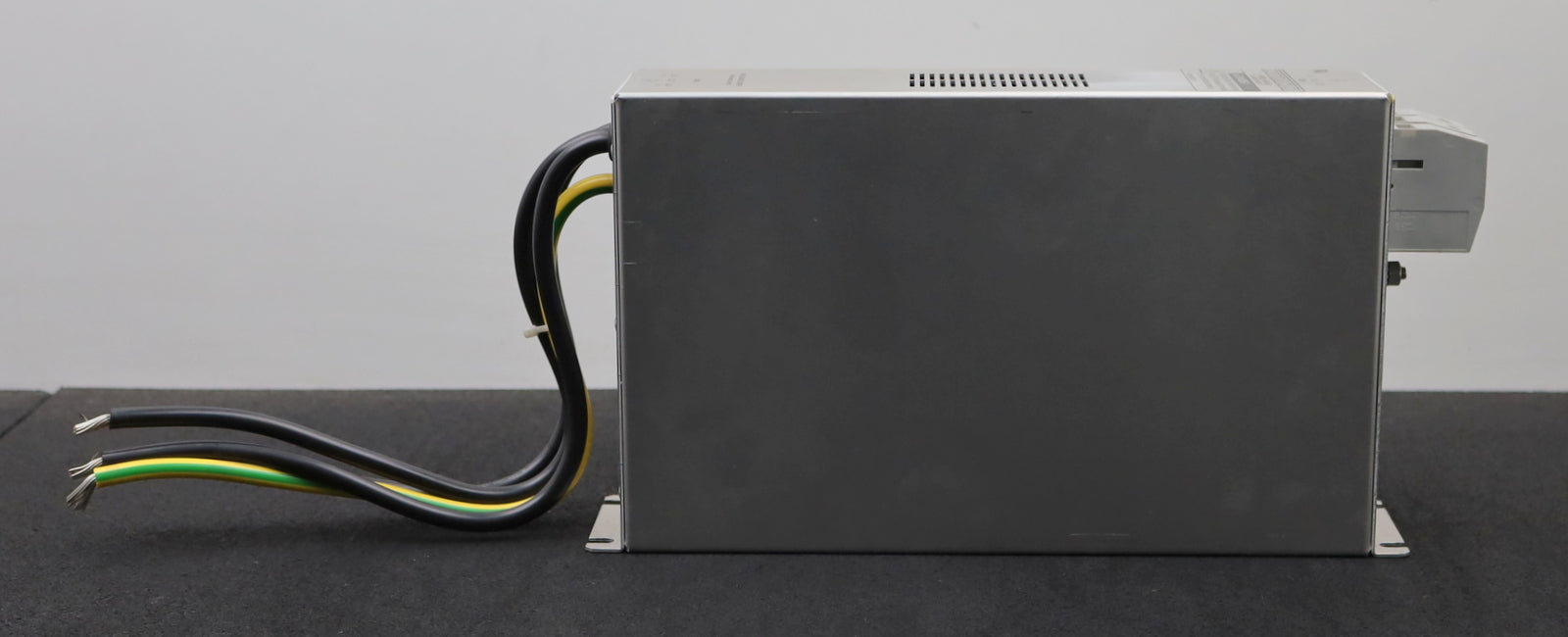 Bild des Artikels INDRAMAT-Netzfilter-NFD02.1-480-055-Un=-480VAC-In=-55A-50/60Hz