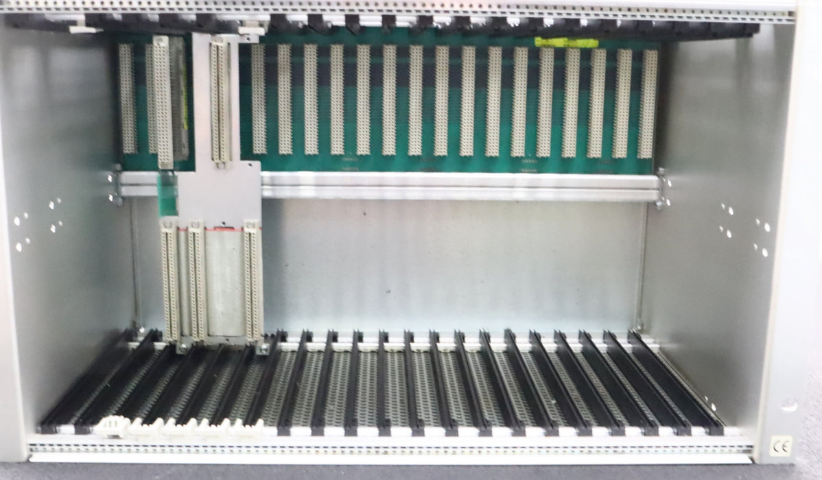 Bild des Artikels AXESTA-/-REISHAUER-Einschub-Rack-ohne-Platinen-für-REISHAUER-RG500