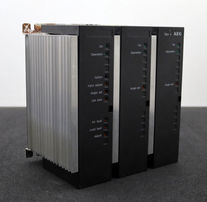 Bild des Artikels AEG-Thyristor-Thyro-A-3AX-400-30-H-E-Nr.-763-724-410.12-Leistungssteller