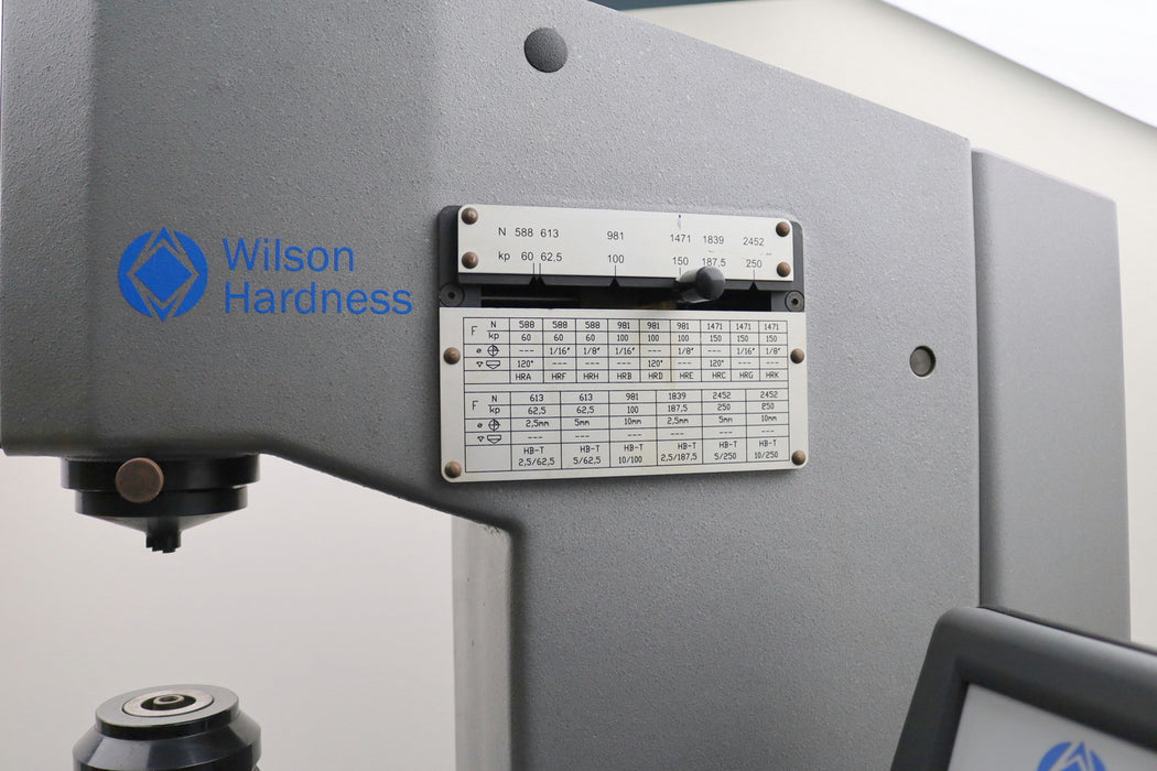 Bild des Artikels ITW-BÜHLER-WILSON-HARDNESS-Rockwell-Härteprüfgerät-BRIRO-R-Automat-Baujahr-2012