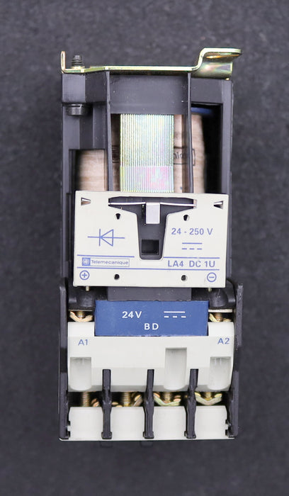 Bild des Artikels TELEMECANIQUE-Leistungsschütz-11kW-LP1-D250-Spulenspannung-24VDC-gebraucht