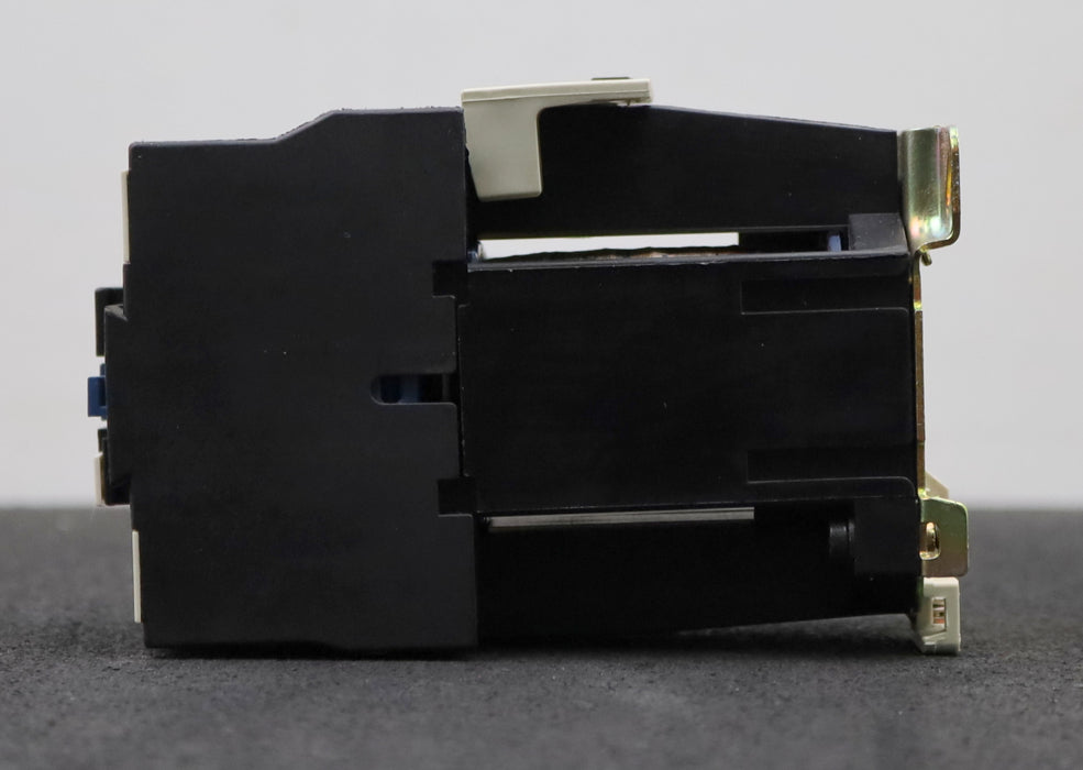 Bild des Artikels TELEMECANIQUE-Leistungsschütz-11kW-LP1-D250-Spulenspannung-24VDC-gebraucht